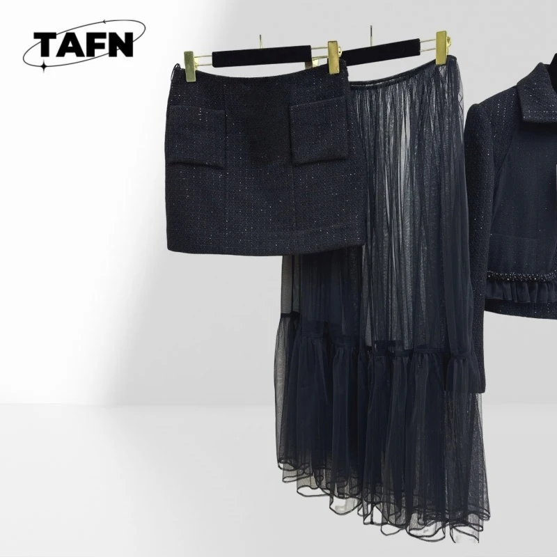 

Breezy Two-Piece Women's Skirt Set, Perfect for Relaxed Summer Days Perfect for Beach Days or Outings AK1720