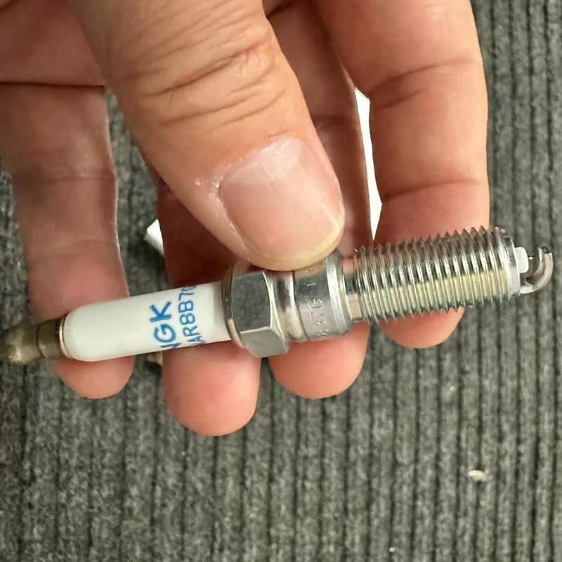 الأصلي أصيلة لهب فوهة 10427930 ل SAIC MG 360/E950/RX5/I5/I6/MG5/MG6/HS/ZS/GS شرارة التوصيل الجمعية