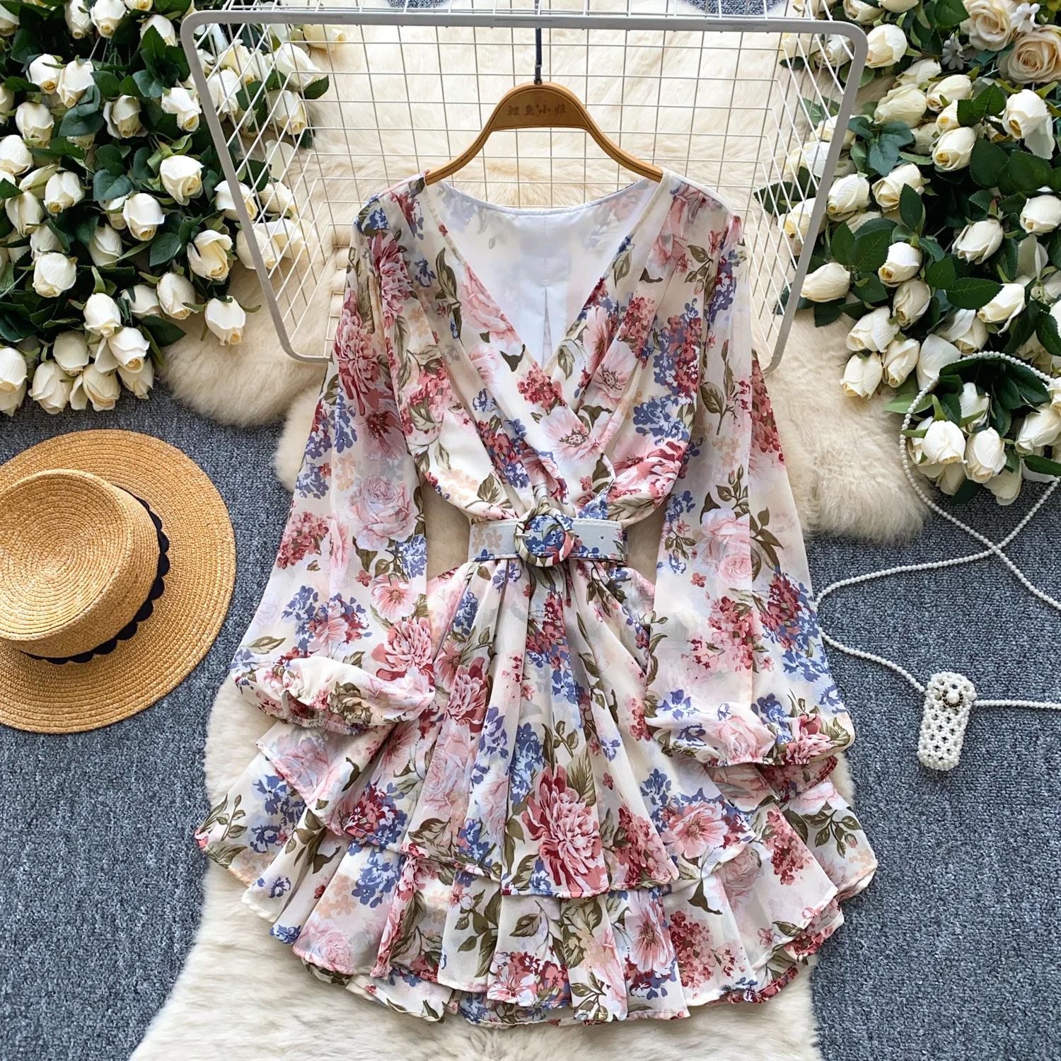 Abiti da donna Beach Stampa Ruffles Mini abito con scollo a V Manica a sbuffo Elegante cintura Abito Skinny A Line Abiti Lady Vita alta Estate