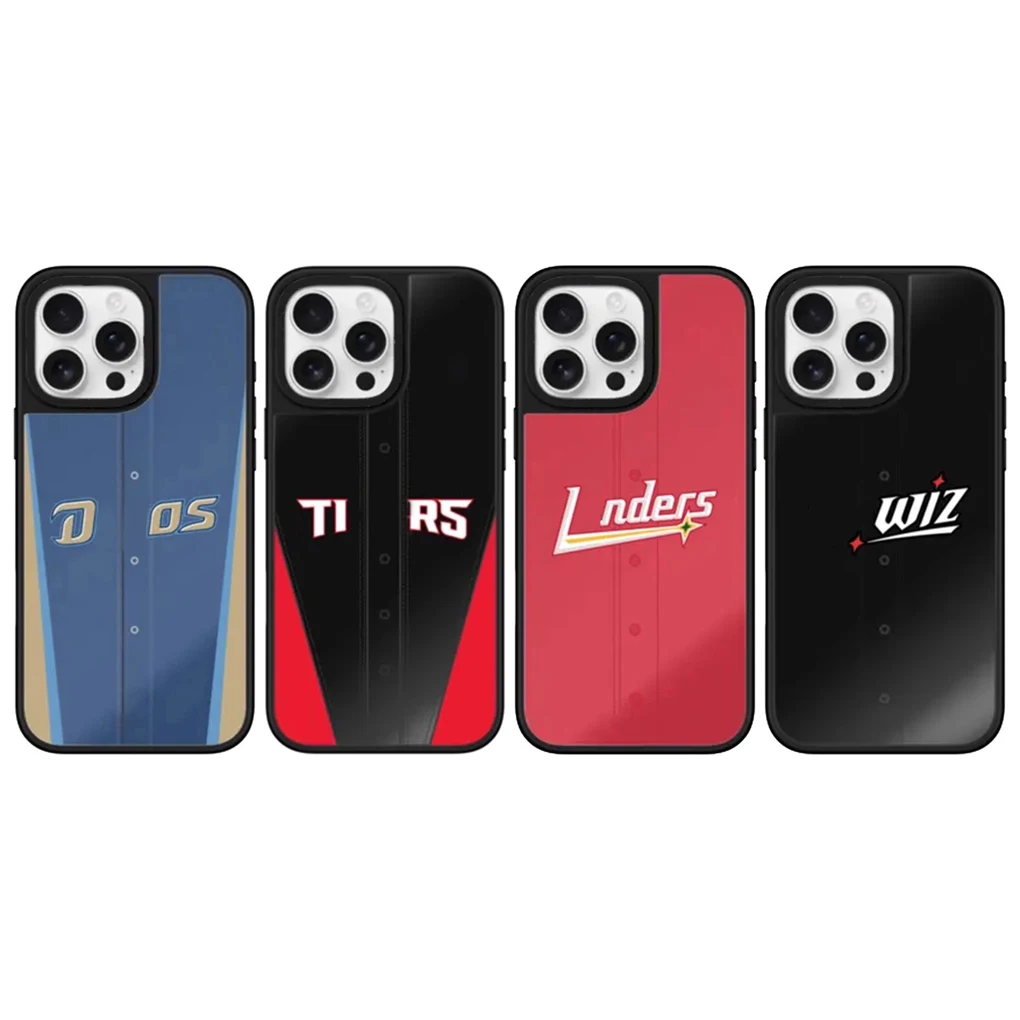 

Shirt Mirror Surface IPhone 12 13 14 15 16 Pro Max Case - Protective IPhone Case with MagSafe