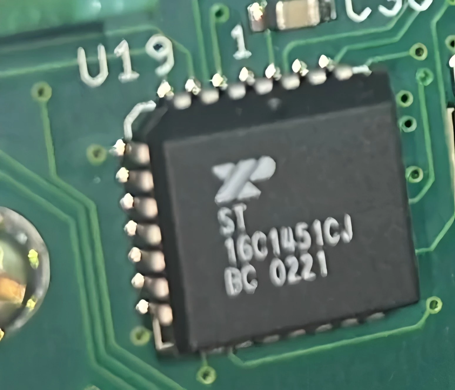 5pcs/Lot  ST16C1451CJ   16C1451CJ 【 IC UART FIFO 1B 28PLCC 】Original refurbished