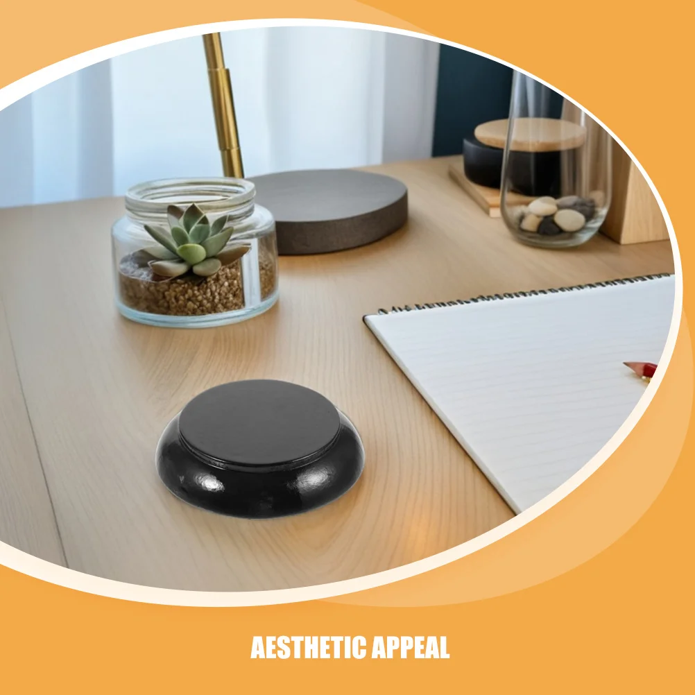 ชุดอุปกรณ์จำลองห้องพิพากษาเด็ก 1 ชุด ประกอบด้วยไม้ตีพิพากษา สำหรับเล่นบทบาทสมมติ พิธีกรรมทางกฎหมาย อุปกรณ์เสริมสำหรับผู้พิพากษาและผู้ดูแลความยุติธรรม