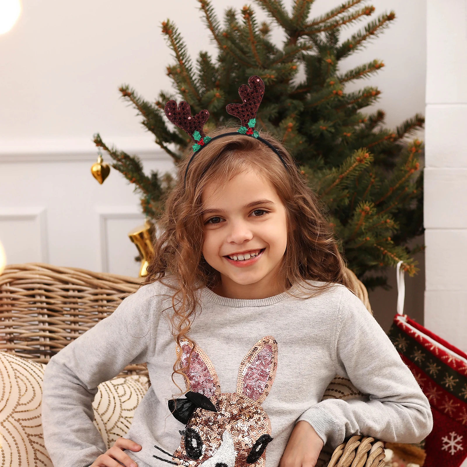 

Reindeer Antler Headband Christmas Holiday Bell Decoration Xmas Headwear Women Teen Girls Party Hair Accessory
