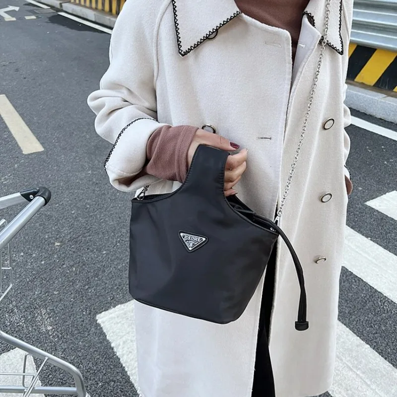

American Girls' Tote With French Touch, Hand-Carry Versatility For Women's Summer Commuter Style And Daily Activities