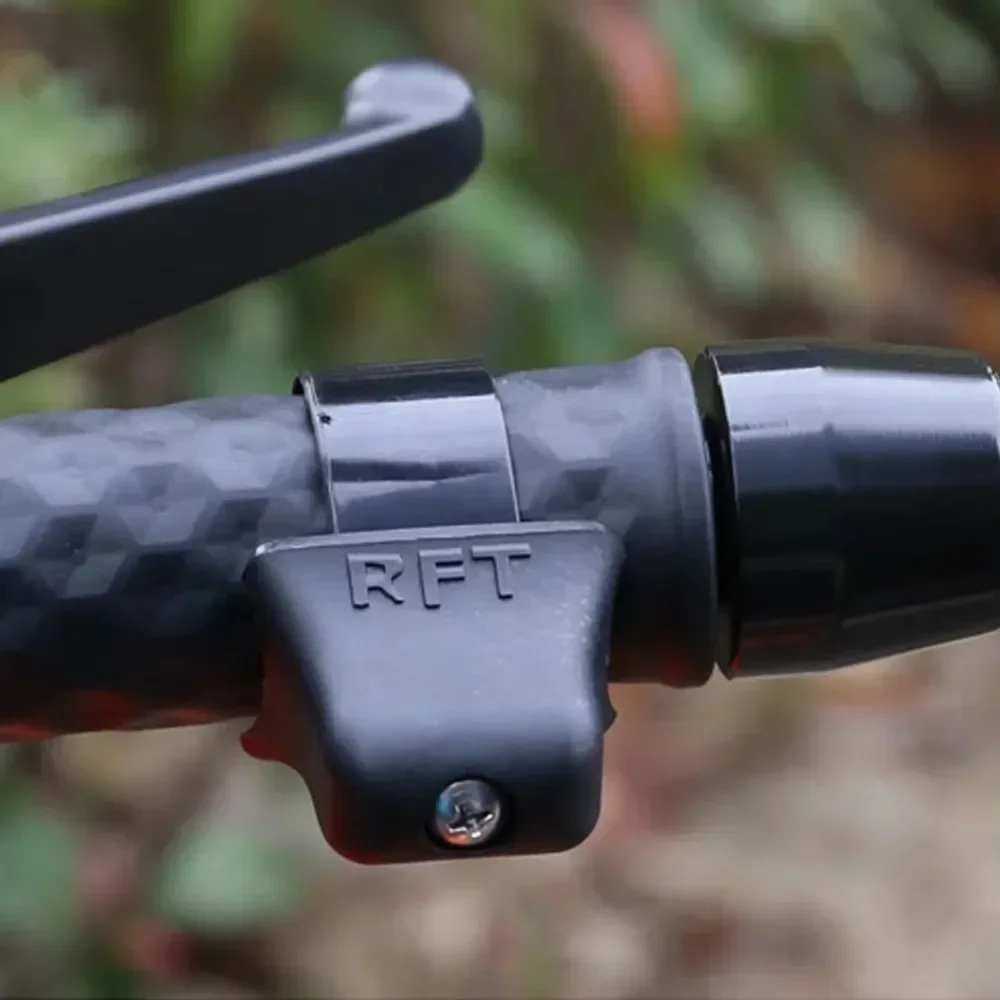 

1PC Universal Non-Slip Motorcycle Electric Scooter Motor Throttle Holder Cruise Assist Control Wrist Rest Accelerator Booster