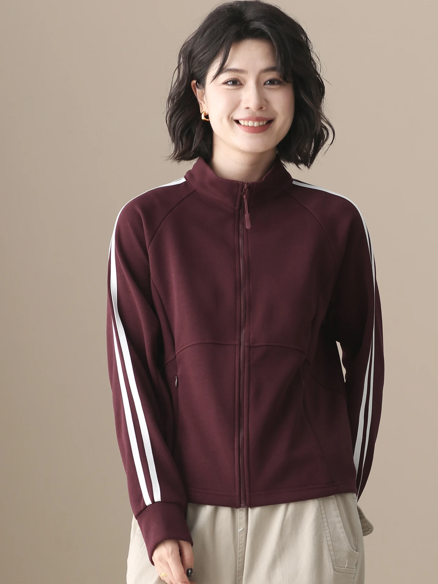 

Левое ухо Left Bank Spor Casual ort Jaet 2025 Ранняя осень Свободный топ на молнии Художественное женское хлопковое пальто