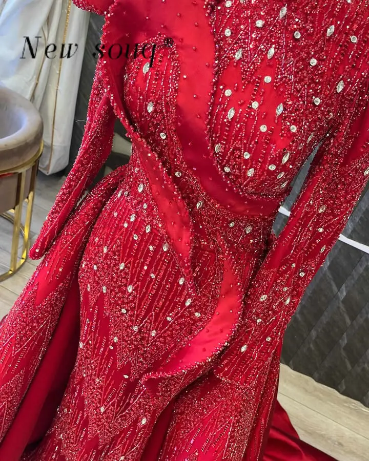 오버스커트가있는 빨간색 이슬람 긴 소매 웨딩 이브닝 드레스 맞춤형 두바이 크리스탈 페르시 우아한 파티 가운 중동