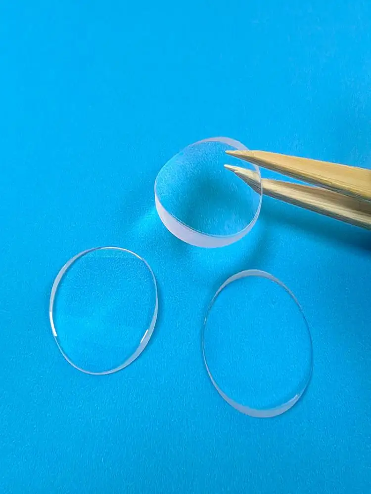 Soczewka cylindryczna K9 okrągła plano-wypukła, średnica 25x4,2 mm, ogniskowa F50 — zdjęcie 2