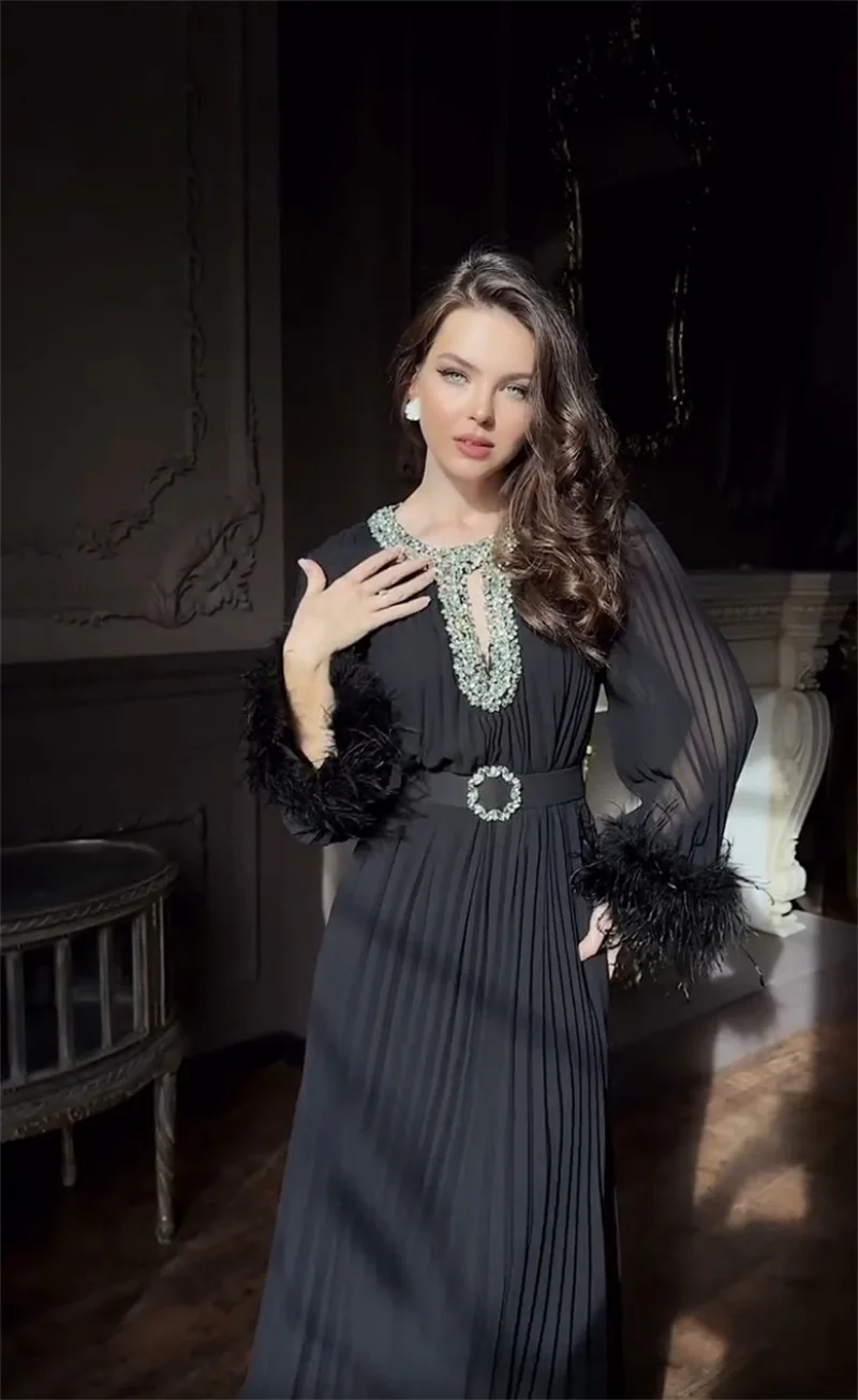 

Черное платье для выпускного вечера Arabia, роскошное платье с перьями и кристаллами, элегантное длинное платье с длинными рукавами и оборками, длинные халаты, торжественное вечернее платье