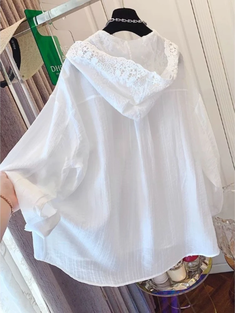 

Elegant Sweet White Lace Hooded Shirt Women Y2k Loose Long Sleeve Blusas Mujer 2025 Early Autumn New All-match Blouses