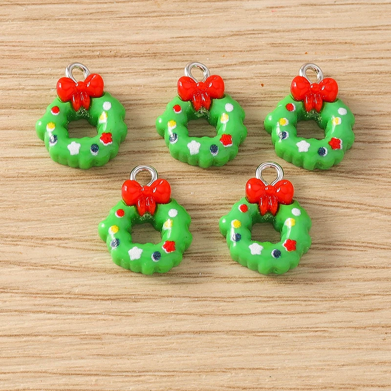 10 Stück 11 x 16 mm niedliche Weihnachtskranz-Charms-Anhänger aus Kunstharz für Schmuckherstellung, Ohrringe, Halsketten, Armbänder, DIY-Bastelzubehör – Detail 6
