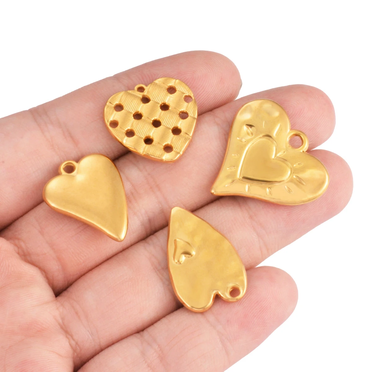 Colgantes de corazón hueco de acero inoxidable para mujer, joyería artesanal, collares, pendientes, hallazgos hechos a mano, 4 unidades por lote