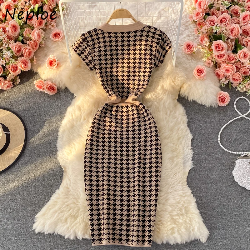 Neploe Grace Unique Bird Lattice Knitted Dress Women V-neck Short Sleeve Contrast Color Vestido Mujer Summer New Stylish Robe