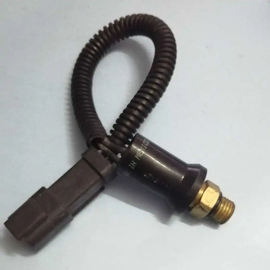 

Suitable for XCMG excavator loader engine parts pressure sensor switch AT347736