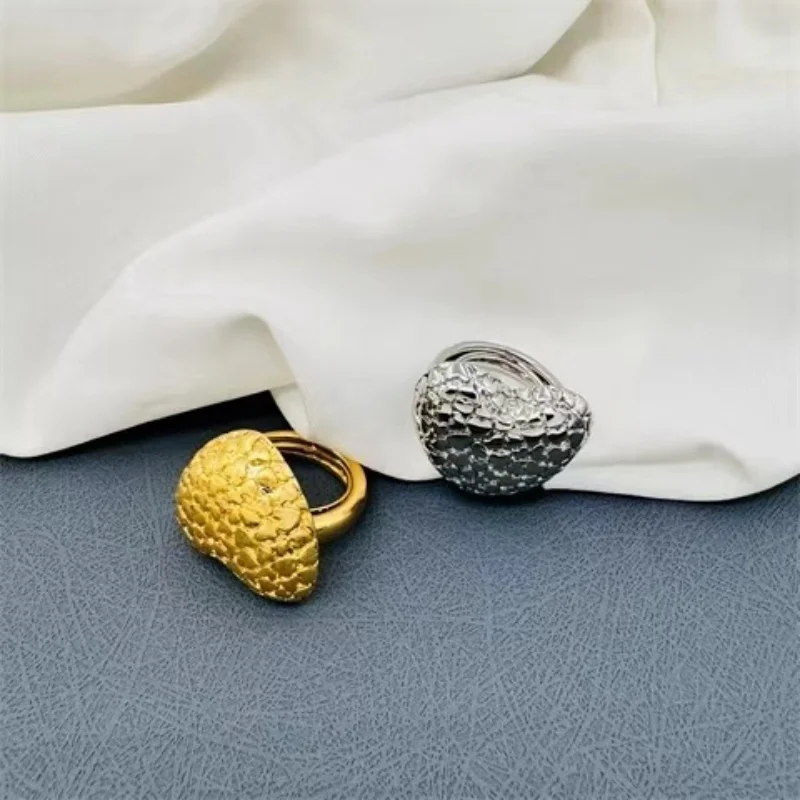 Retro Exaggerated Big Love Relief Niche Catwalk Style Banquet Adjustable Index Finger Ring Women