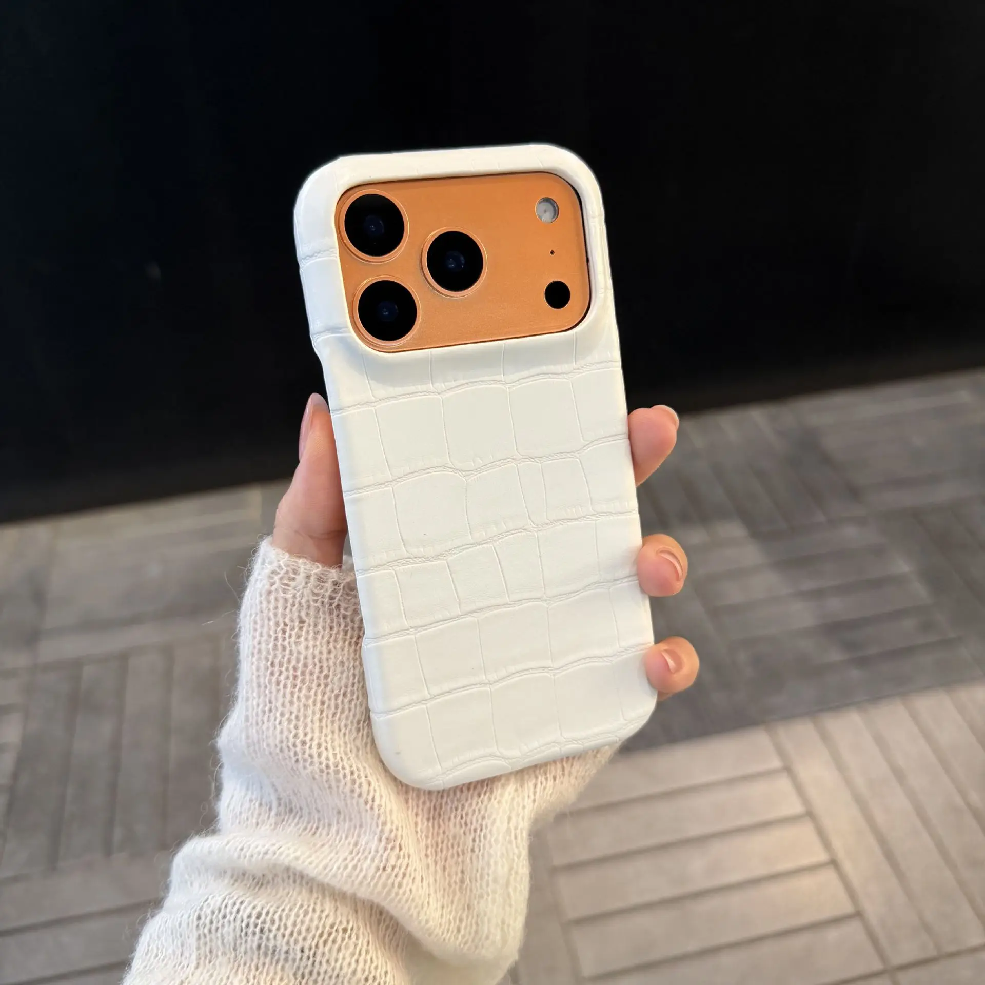 Bamboo Joint Textured Leather Is Suitable for iPhone 17 Pro Max Phone Case 16 Pro Half-package 15 Shockproof Protective Cover