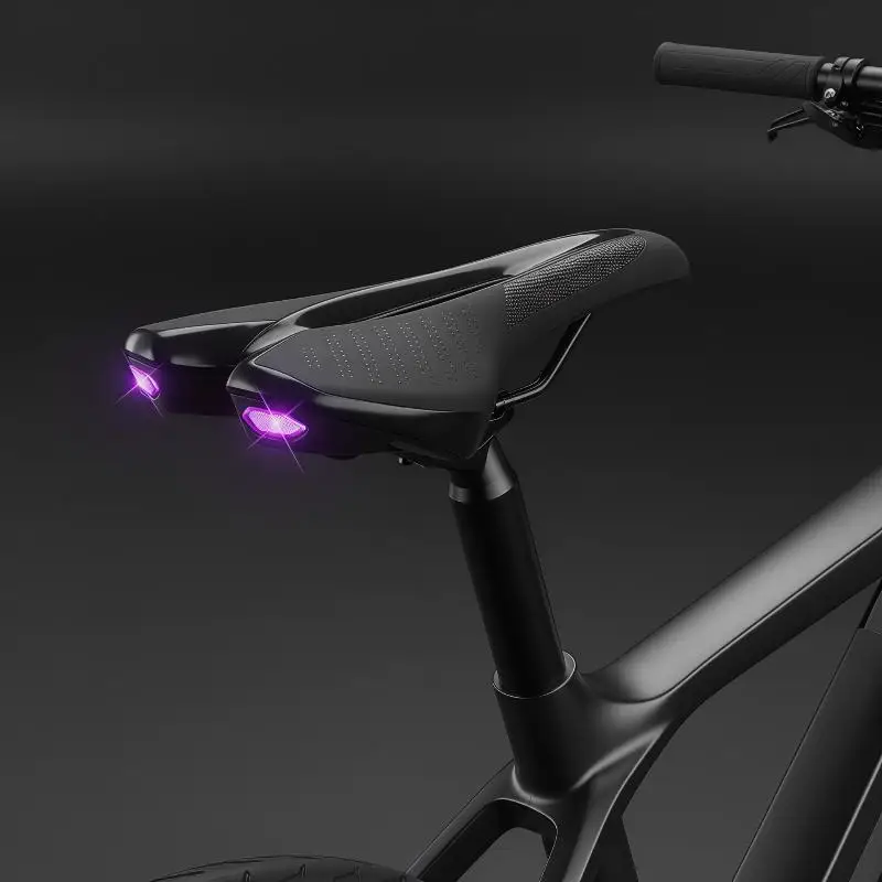 

Bicycle Taillight USB Charging Soft Breathable Warning Light for Night Riding Safety on Road Mountain Bikes