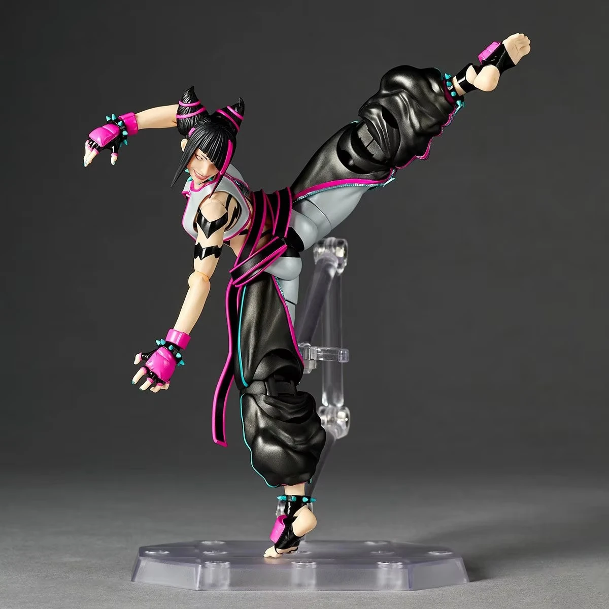 100% Original Kaiyodo Amazing Yamaguchi Revoltech (NR065) Street Fighter 6 Han Juri Anime Figure Action Figure Collection Series view 6