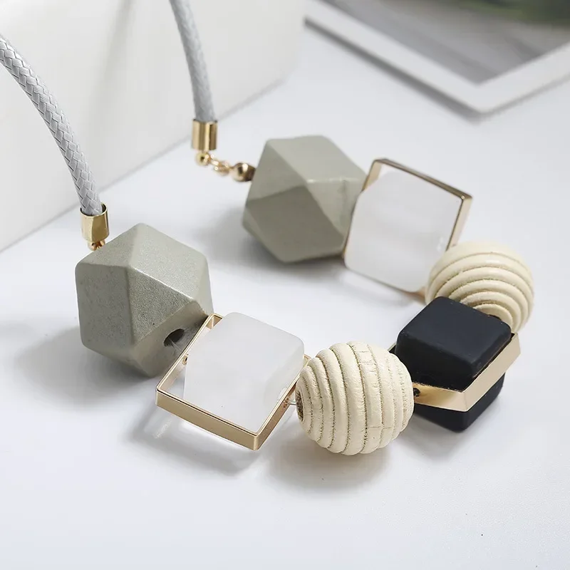 New Geometric Round Square Wood Pendant Women Necklace Sweater Chain Adjustable Leather Link Necklaces For Party Jewelry