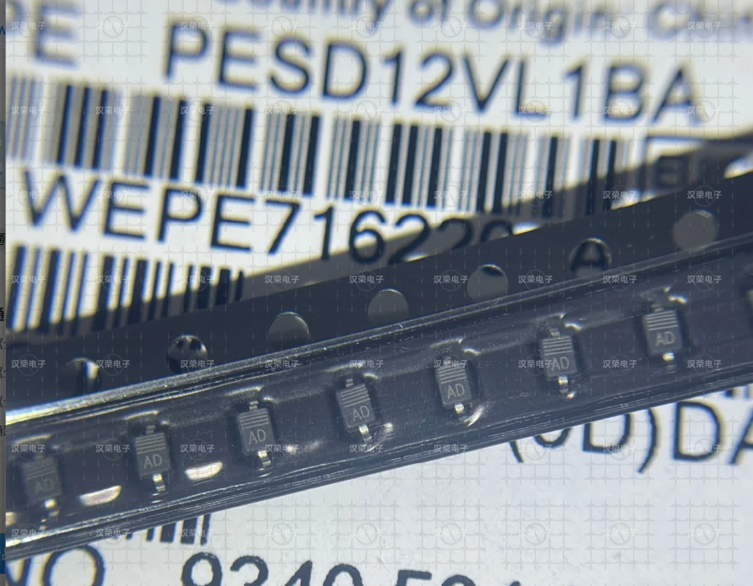 PESD12VL1BA,115 PESD12VL1BA   silk screen  AD (  Bidirectional low-capacitance ESD protection diode 12V )  SOD-323  NEW
