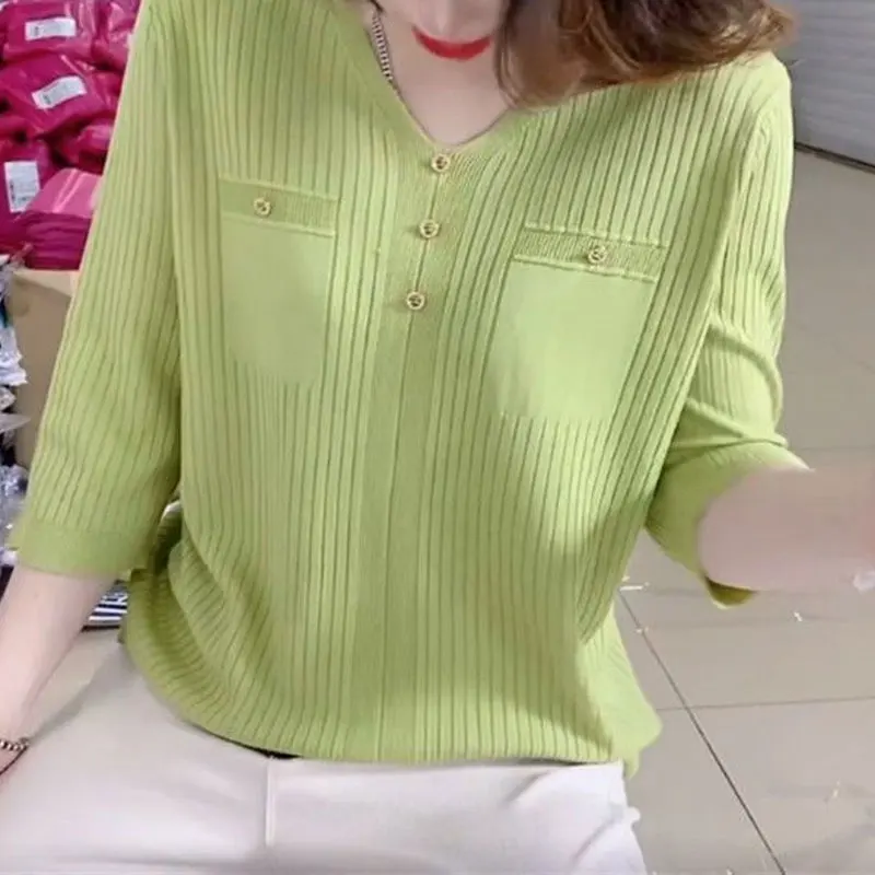 Odzież damska casualowa koszulka z dekoltem w szpic koreańska jednolity kolor na wiosnę lato 3/4 rękaw dzianinowe swetry dojazdy do pracy