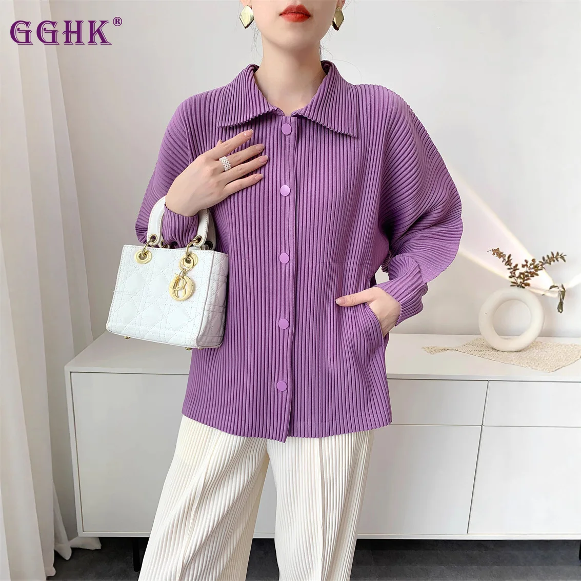 

Women Casual Jacket 2025 Autumn New Arrival Solid Colour Collared Single-Breasted Long Sleeve Large Pin Tuck Design Female Shirt