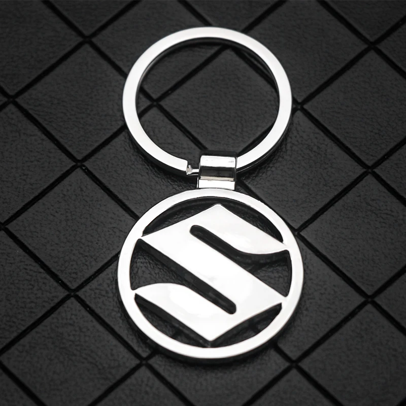 Car Keychain 3D Metal Hollow Styling Badge Keyrings Key Holder Supplies For Suzuki Grand Swift Jimny Vitara Baleno SX4 Alto Etc.