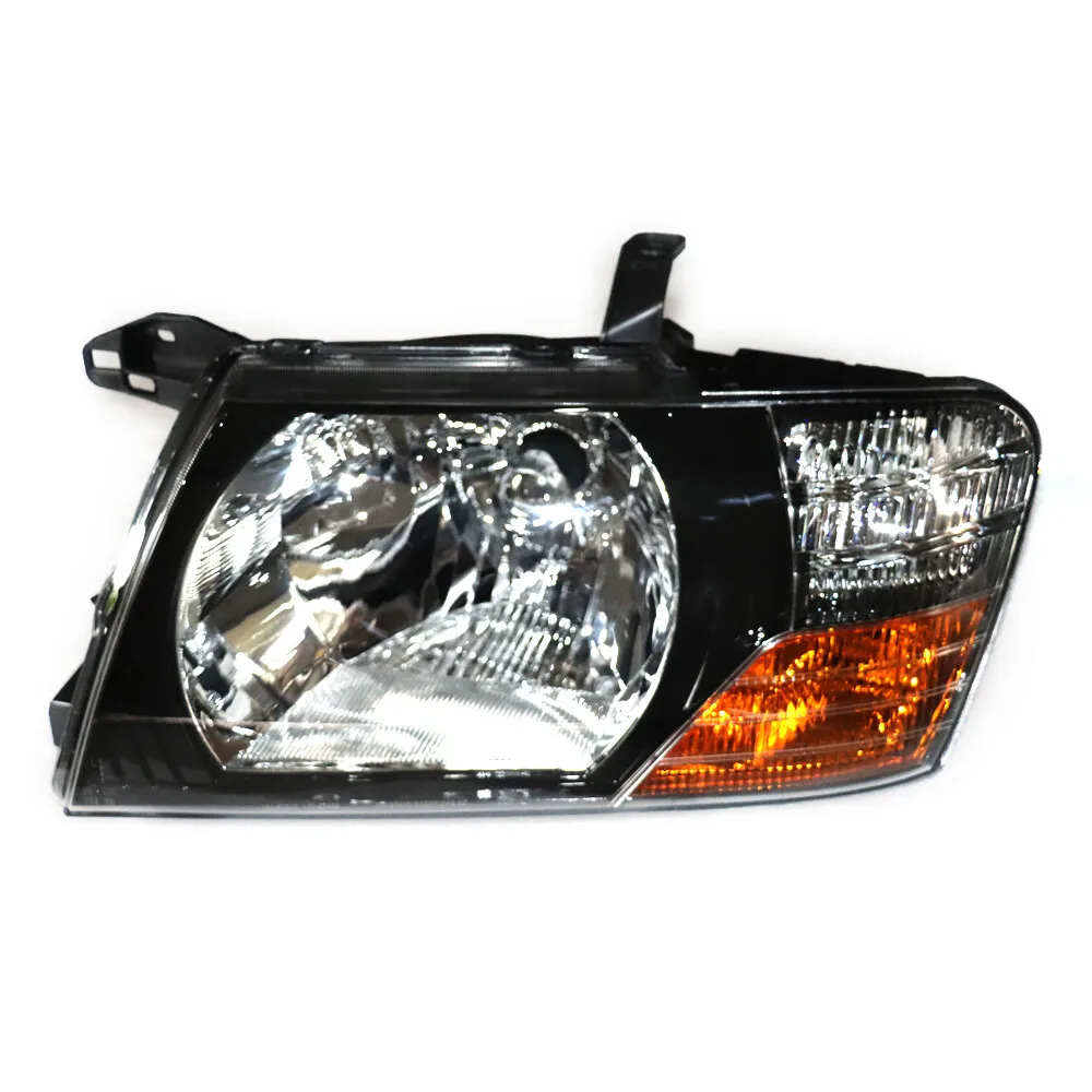 

Left Headlight for 2000-2006 Mitsubishi Pajero Montero - PC Lens