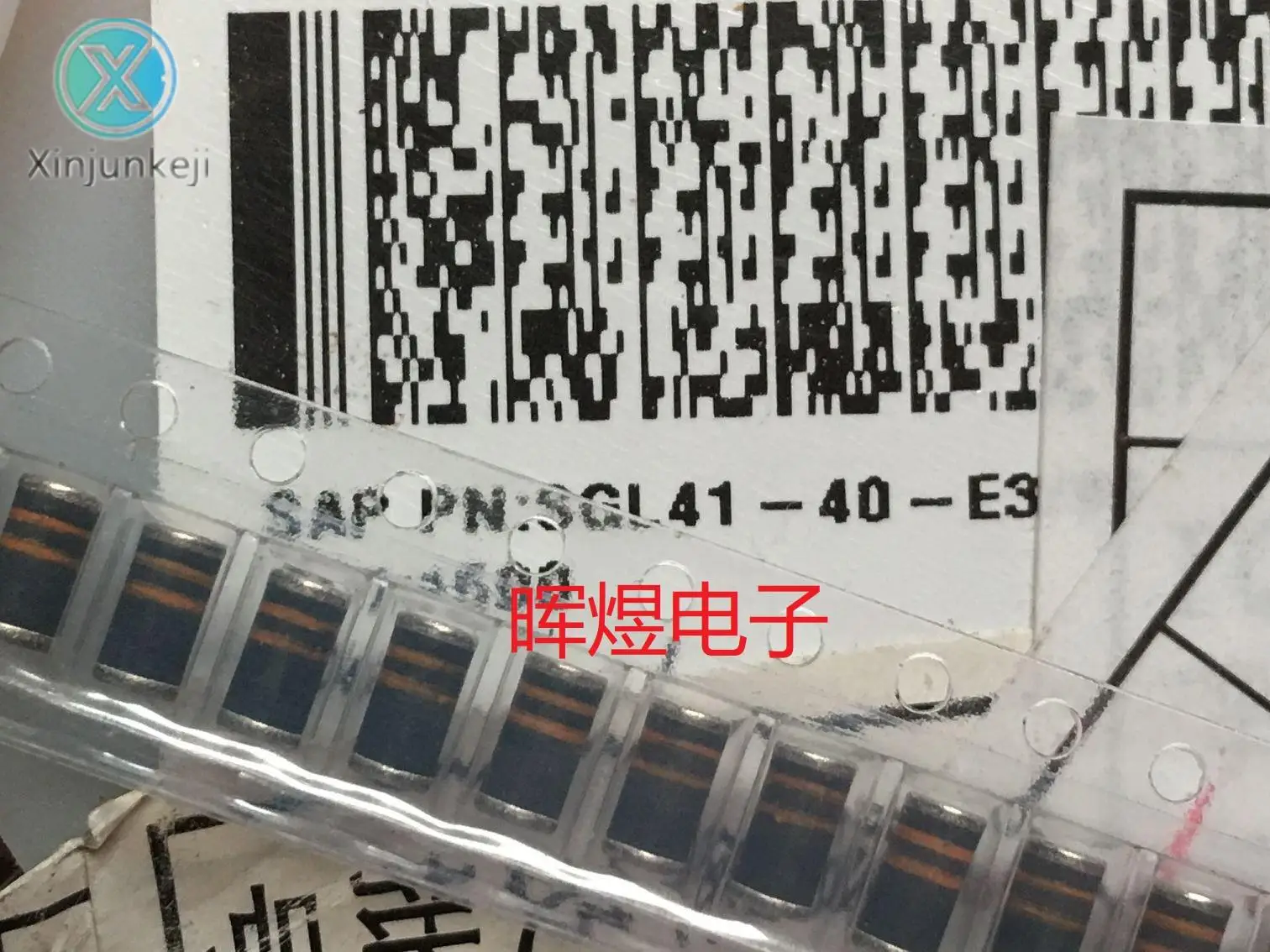 10 Chiếc Orginal Mới SGL41-40-E3/96 Kính Passivated Schottky Diode DO213AB