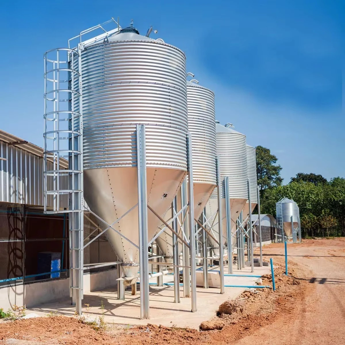 BST Large Animal Feed Storage Silos Grain Towers Livestock Breeding Equipment Pressure Vessel Core 1 Year Warranty Chicken