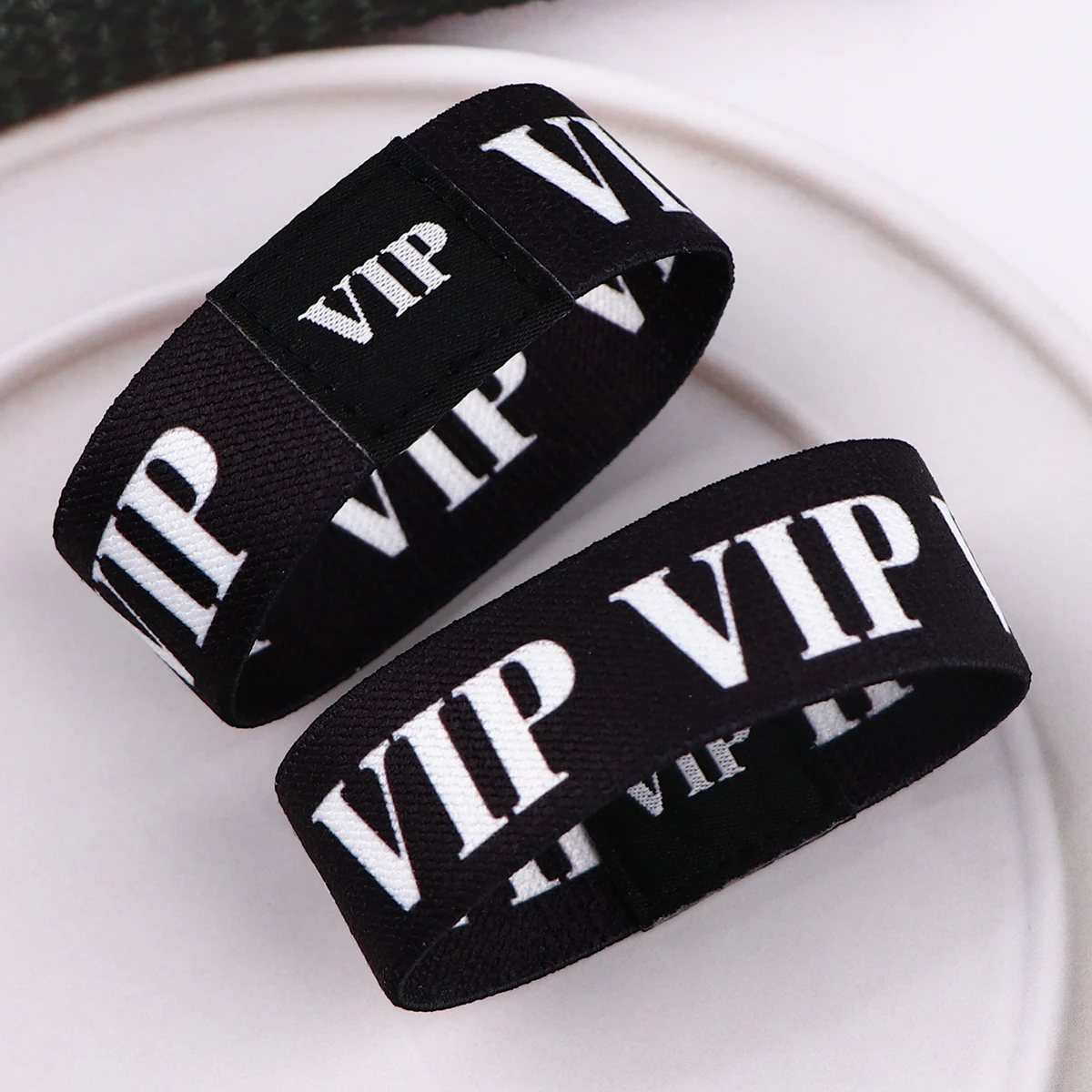 Браслет VIP для женщин и мужчин, эластичный спортивный браслет, модные браслеты, ювелирные изделия, аксессуары, украшение, подарок