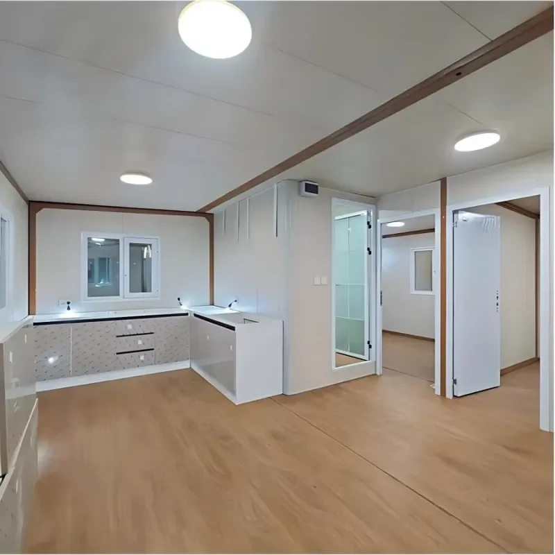 40ft Expandable Prefab Modular Container House with 2 Bedroom Full Kitchen Bathroom Layout for Family Resort and Living