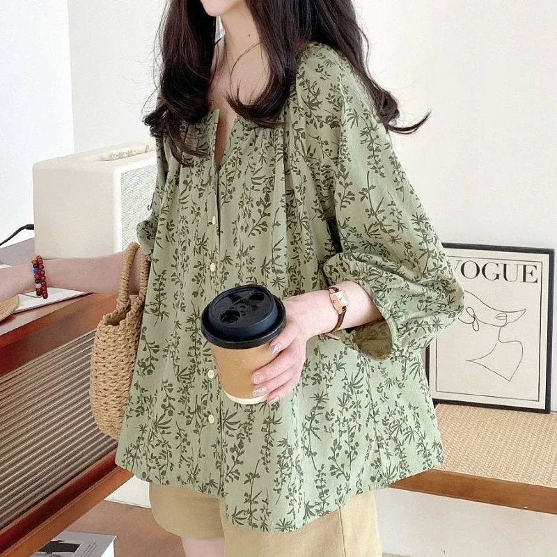 

Charming Women's Floral Print Blouse with Lantern Sleeves Spring and Summer Casual Shirts