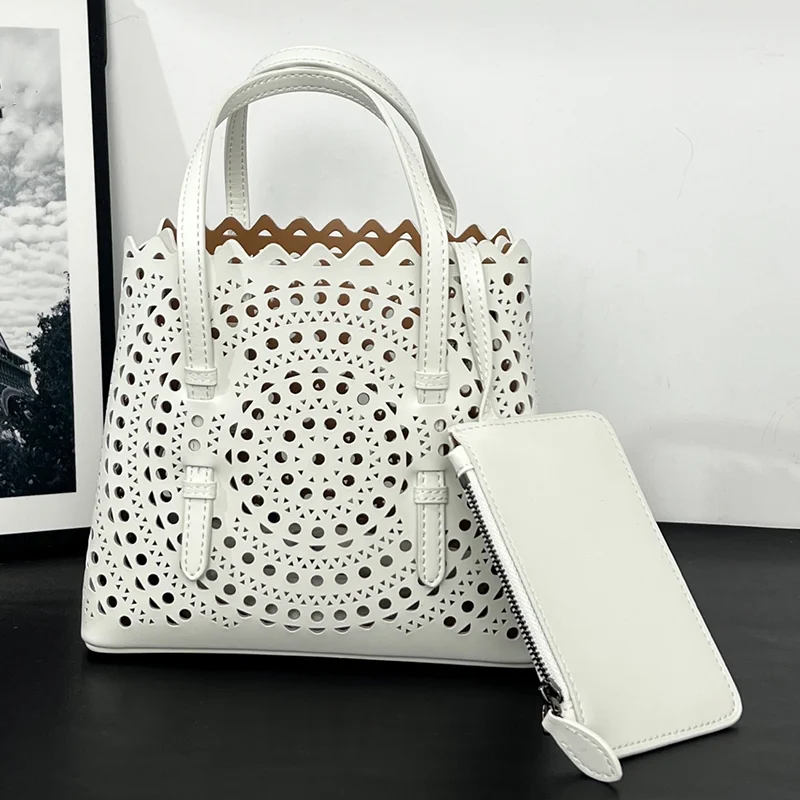 

2025 New High End Handheld Tote Bag Fashionable Women's Handbag Niche Design Retro Multi Functional Shoulder Diagonal Cross Bag