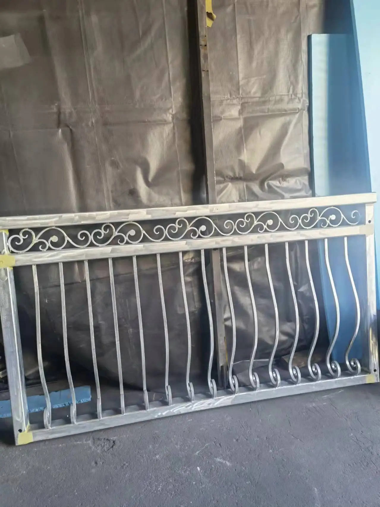 Wrought Iron Railing Manufacturers China 14 Gauge Villa Balcony Balustrades Staircase Design