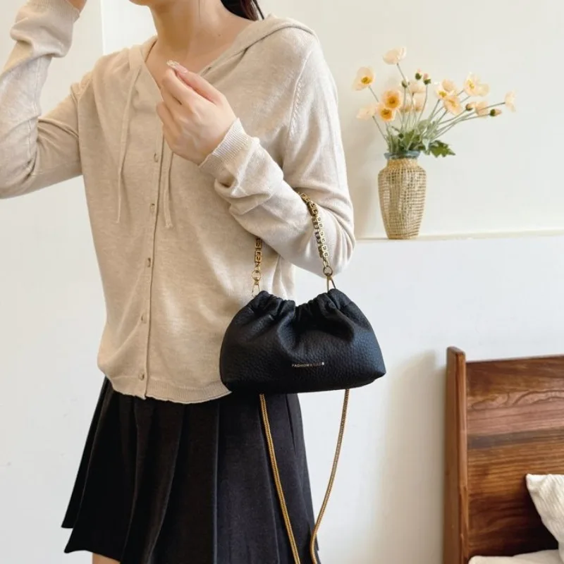 

Versatile Women Bag With Customizable Removable Strap Underarm Shoulder Bag For Adjustable Carry Comfort