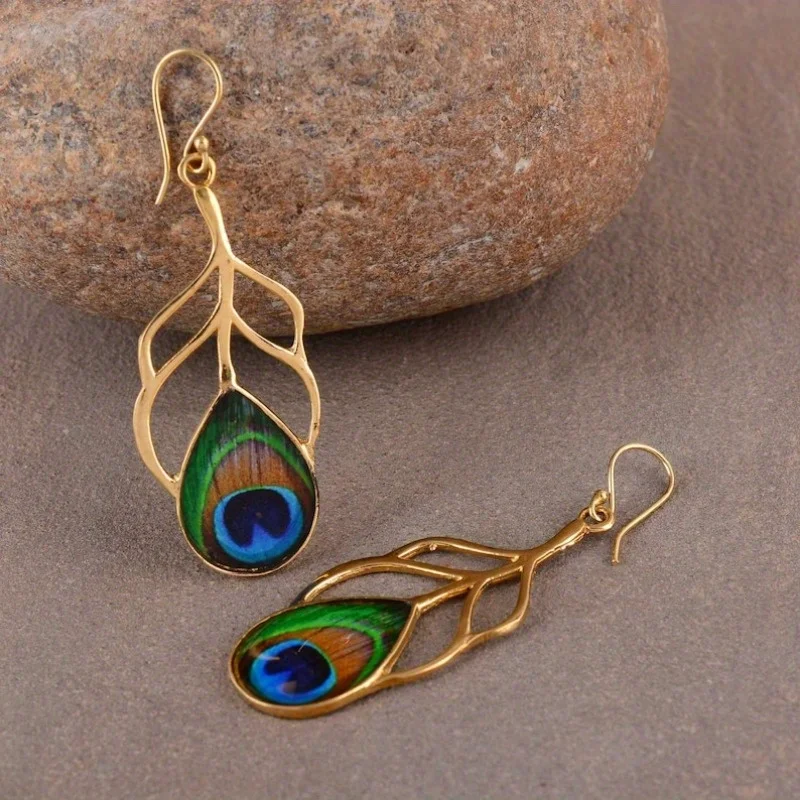Peacock Feather earrings, Peacock Jewelry, Animal lover jewelry