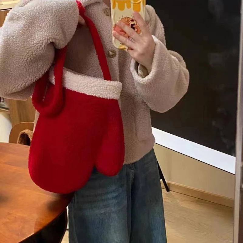 

2025 Новые красные рождественские сумки через плечо - модная пушистая меховая сумка в стиле ретро для зимнего праздничного подарка