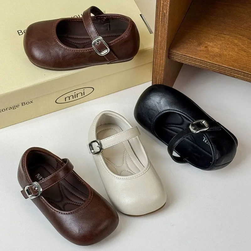 

Детская кожаная обувь2025, осенне-весенняя новая корейская версия, детские туфли на плоской подошве, простые лоферы для девочек, противоскользящая модная кожаная обувь для девочек
