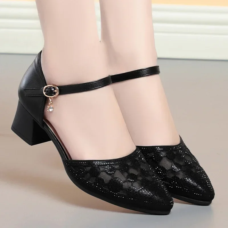 4.5cm Breathable Close Head Rhinestone Mesh Leather Shoes Summer 2026 Med Block Heels Sandals Women for Office Mom Dance