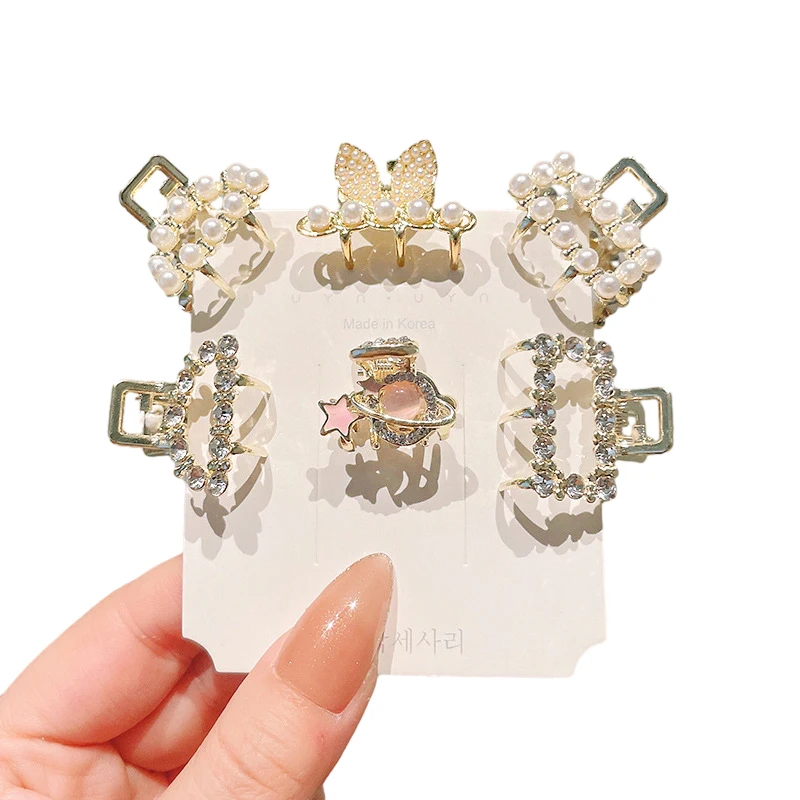 

Korean Design Mini Retro Pearl Flower Hair Claw Small Hairpins Hair Crab Clip Girl Hair Accessories