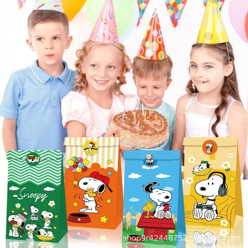 Snoopy Carton Candy Gift Box 12Pcs Anime Snoopy Kraft Paper Bag Sticker Cute Child Party Paper Bag Cake Bag Wholesale