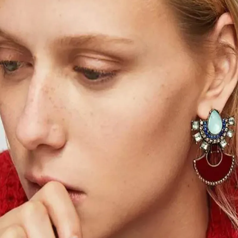 Hot-selling earrings, fashionable big-name alloy diamond earrings, cross-border accessories manufacturers