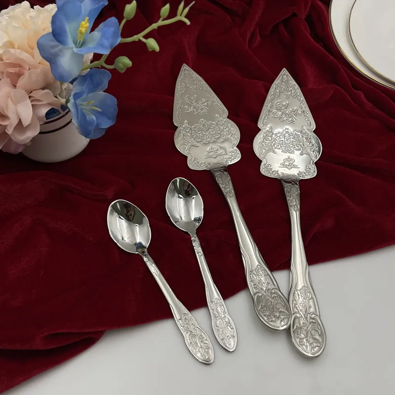 Luxury Royal Cake Pizza Dessert Kitchen Tool Silver Cutlery Stainless Steel Long Handle Shovel Dessert Spoon Snack Dinnerwere