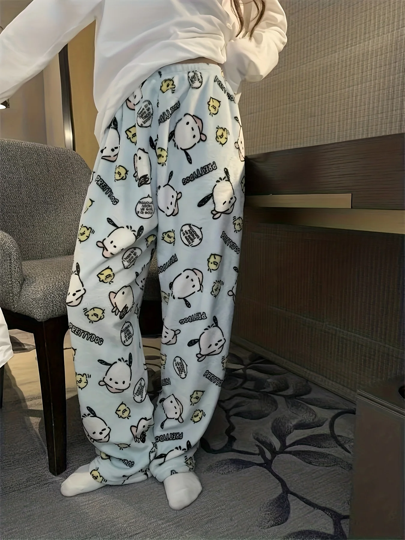 

Sanrio Pochacco фланелевые пижамные штаны с мультяшным узором, женские домашние штаны для сна, сохраняющие тепло, детские повседневные штаны большого размера Y2K