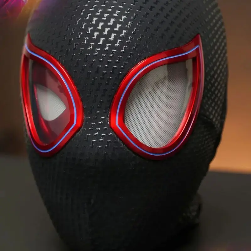 Marvel Mascara Miles Spiderman Copricapo Cosplay Occhi in movimento Maschera elettronica Spider Man 1:1 Giocattoli telecomandati per regalo per