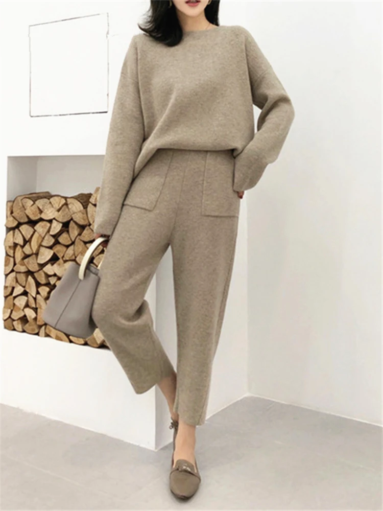 REALEFT 2 Pieces Women\'s Sets Warm Knitted Tracksuit 2022 New Autumn Winter O-Neck Sweater and Casual Harme Pants Pullover Suits