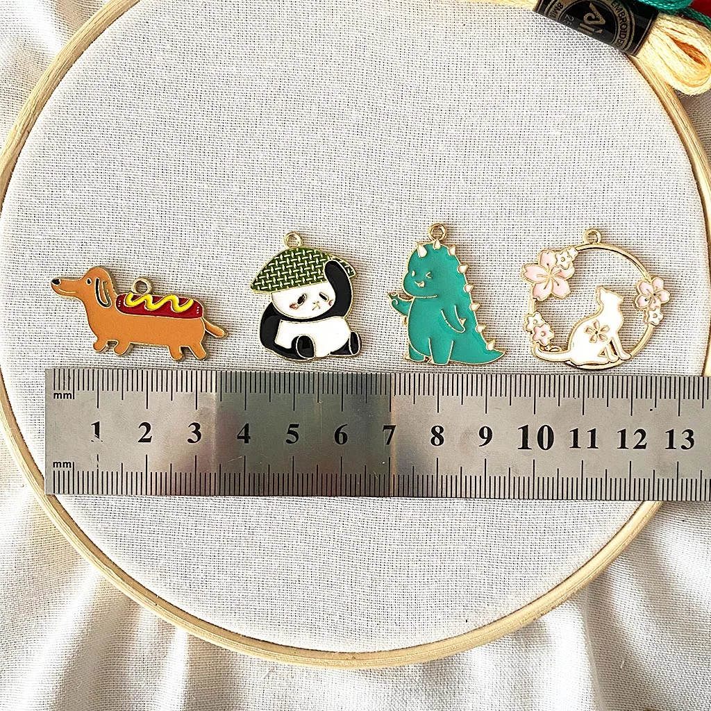 Set of 2 Needle Minders Magnetic for Cross Stitch Dog Cat Panda Dinosaur Sewing Needle Keeper Embroidery Needle Nanny Holder