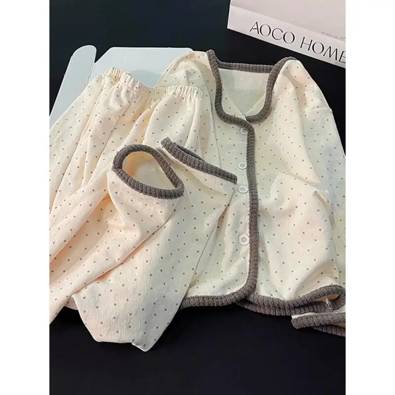 

Женские пижамы из кораллового флиса, сладкий воздушный хлопок, утепленная домашняя одежда в горошек, сохраняющая тепло, домашняя одежда, пижак на открытом воздухе, осень-зима