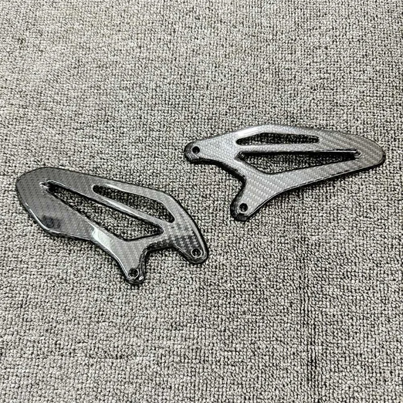 

Motorcycle Accessories Foot Pad Protector Carbon Fiber Driver' S Heel Protector For YZF-R7 R7 2022-2025